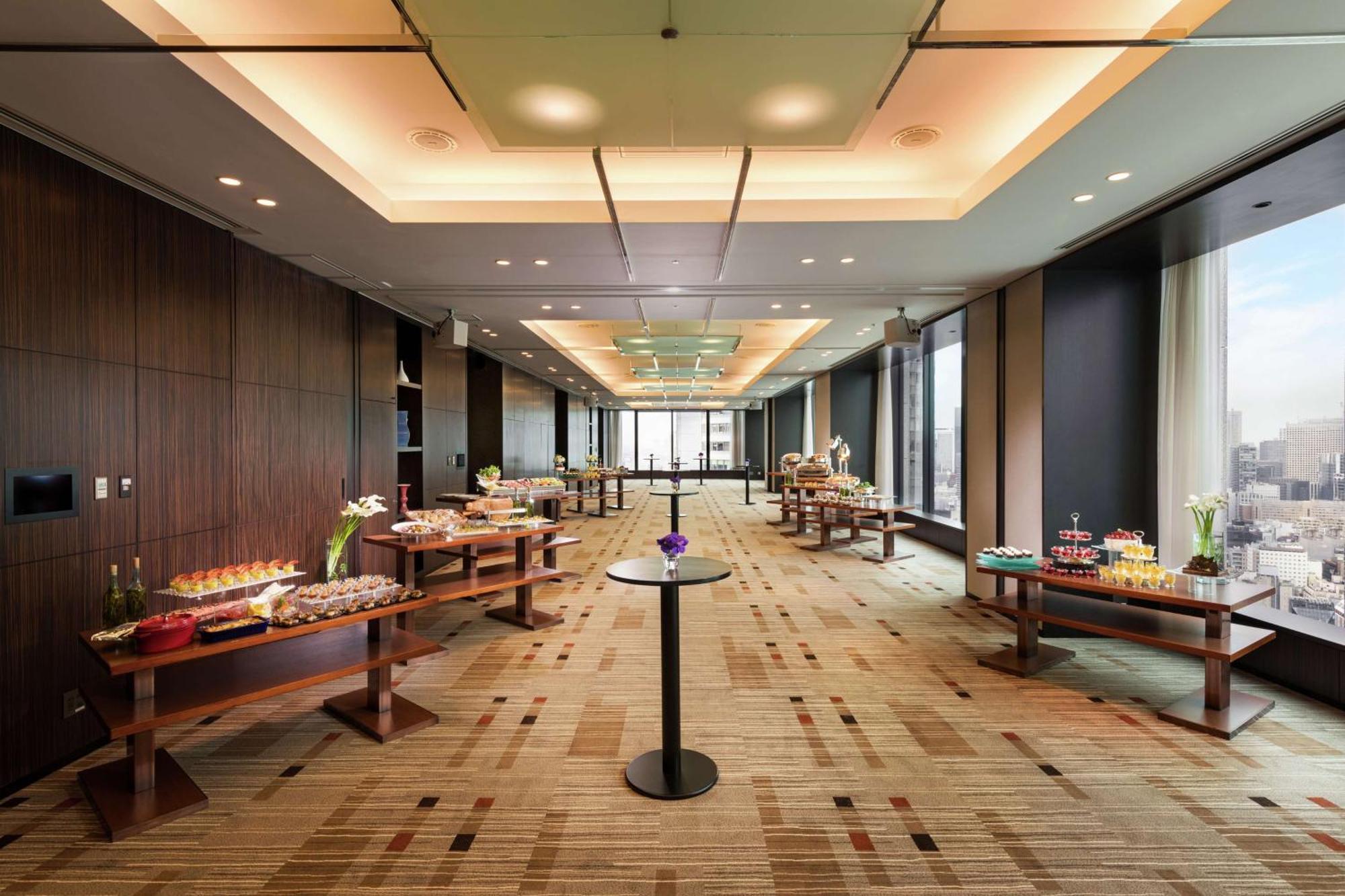 Conrad 5*