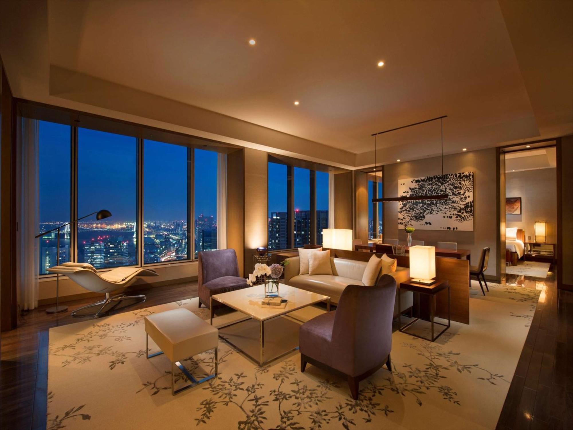 Conrad Hotel 5*